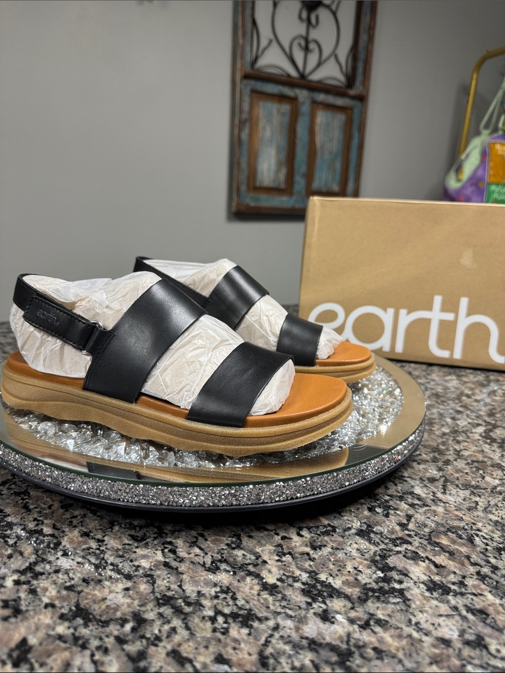 Earth Leah Black Leather double Strap Slide Sandals with Tan Sole NEW 8.5